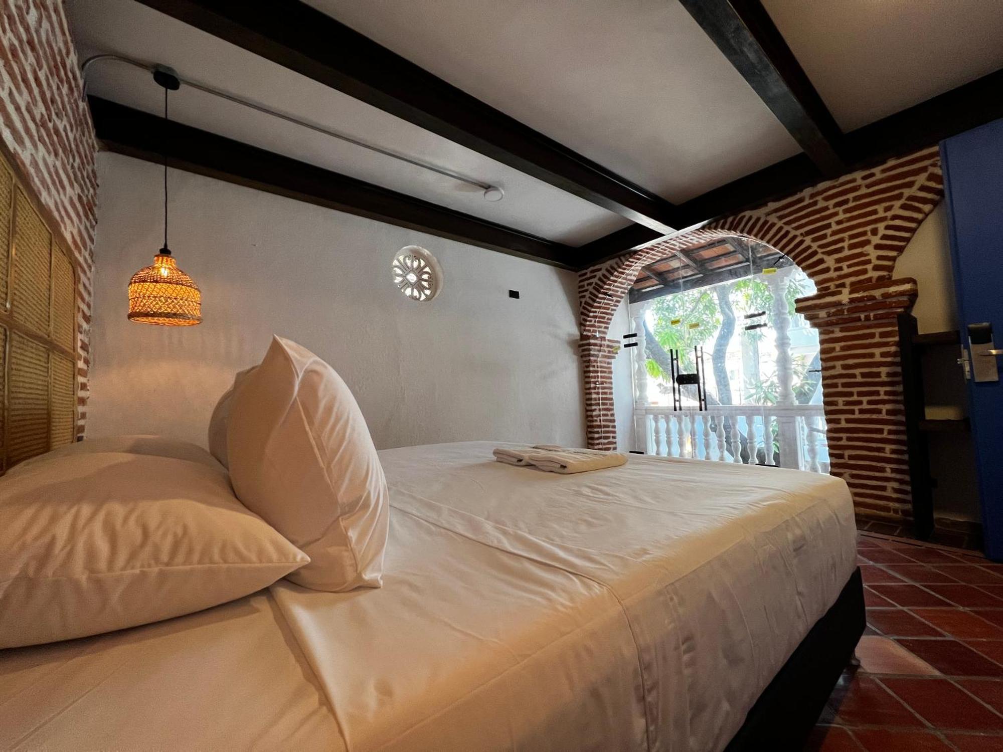 Patios Hostel *